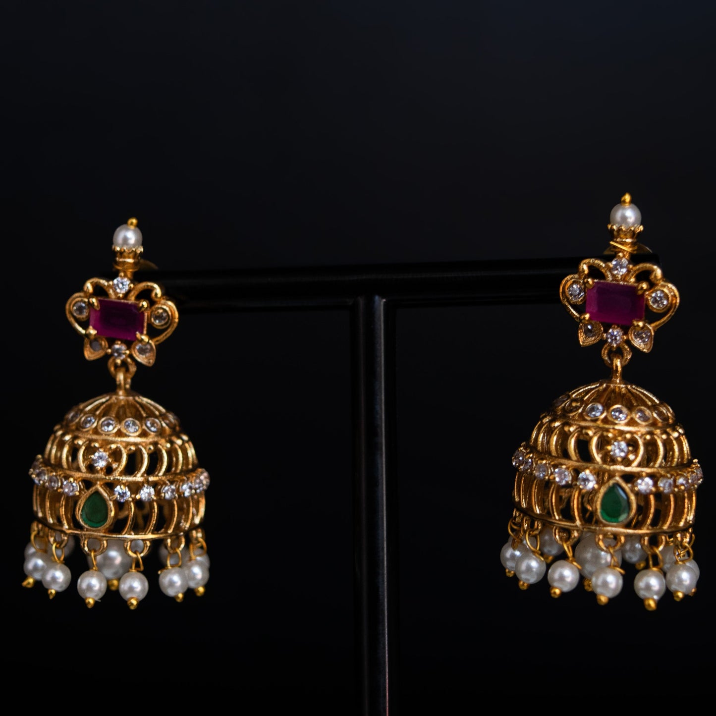 Tiku Necklace Set
