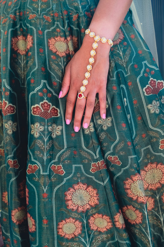 Rachana HaathPhool - White and Ruby